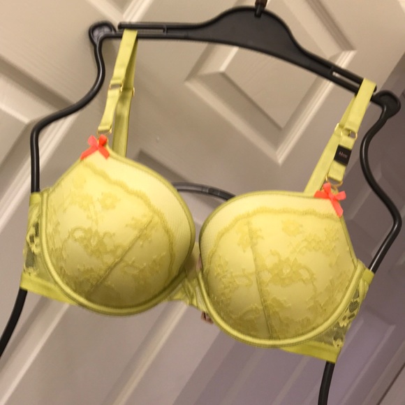 💖 Victoria Secret Very Sexy Padded Demi Bra - Picture 2 of 4